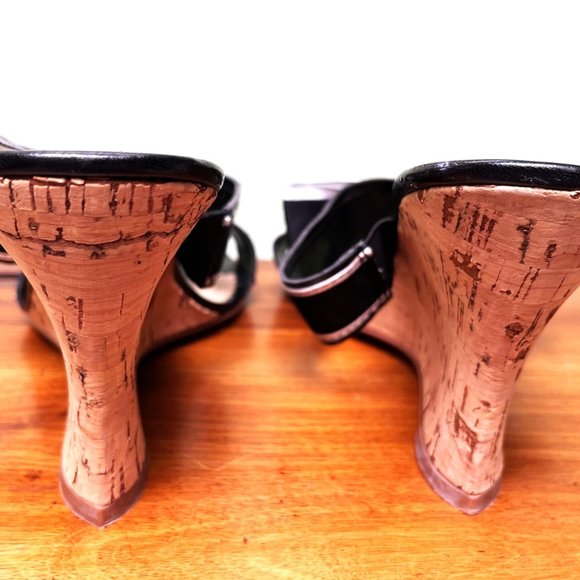 Unisa women's black and white w/ 3" cork heels open toe slides 9.5M NWOB - Picture 3 of 4